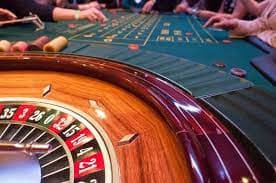 Dashboard multi-sport dan tampilan permainan slot populer